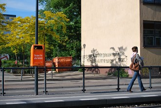 Straßenbahnhaltestelle M4 Buschallee Graffiti, Weißensee, Öffentlicher Nahverkehr, Sprüherei, Berlin, ÖV, Tram, Straßenbahn, Pankow, ÖVN Berlin Pictures