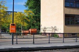 Straßenbahnhaltestelle M4 Buschallee ÖVN, Straßenbahn, Weißensee, Graffiti, Sprüherei, Pankow, Tram, ÖV, Öffentlicher Nahverkehr, Berlin Berlin Pictures