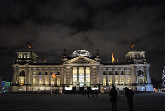 Reichstagsgebäude mit Kuppel Regierungsviertel, Berlin, Berlin Mitte, Reichstag, Neorenaissance, Bundestag, Reichstagsgebäude, Tiergarten Berlin Pictures