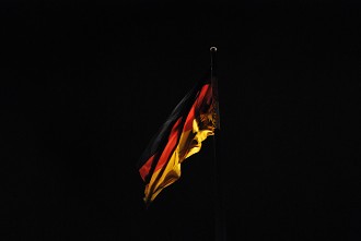 Flagge der Bundesrepublik Deutschland am Reichstagsgebäude Fahne, Bundestag, Berlin Mitte, Neorenaissance, Tiergarten, Reichstag, Flagge, Berlin, Reichstagsgebäude, Regierungsviertel Berlin Pictures