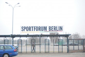 Eingangsbereich Außenanlagen Sportforum Berlin Sportforum, Hotel, Lichtenberg, Sportplatz, Sportstätte, Sportanlage, Sporthalle, Berlin, Hohenschönhausen Berlin Pictures