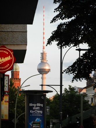 Fernsehturm Blick Eberswalder Straße / Pappelallee Fernsehturm, Architektur, U-Bahn, urban Berlin Pictures