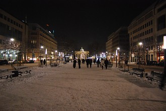 beleuchtete Brandenburger Tor Berliner Winter Schnee, Winter Berlin Pictures