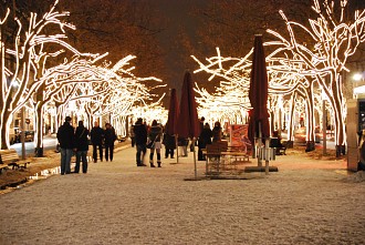 Berlin Mitte Unter den Linden an einem Winterabend Nacht, Unter den Linden, Schnee, Winter, Berlin Mitte Berlin Pictures